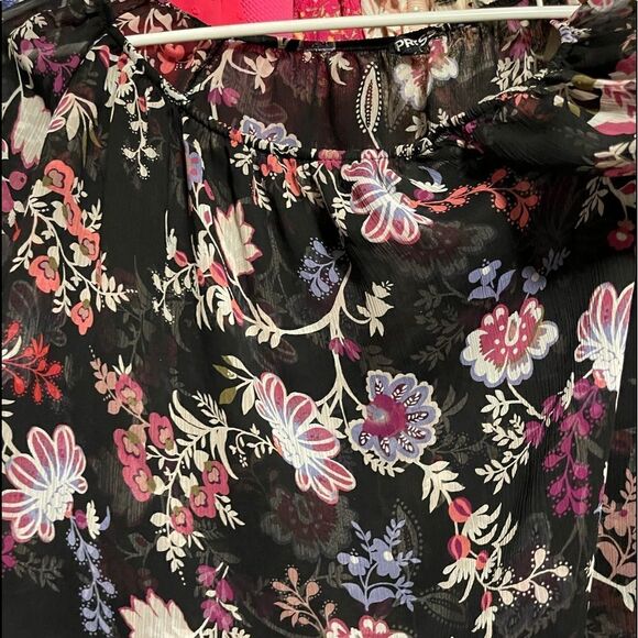 2/$15 Express Floral sheer off shoulder blouse! - Picture 1 of 4